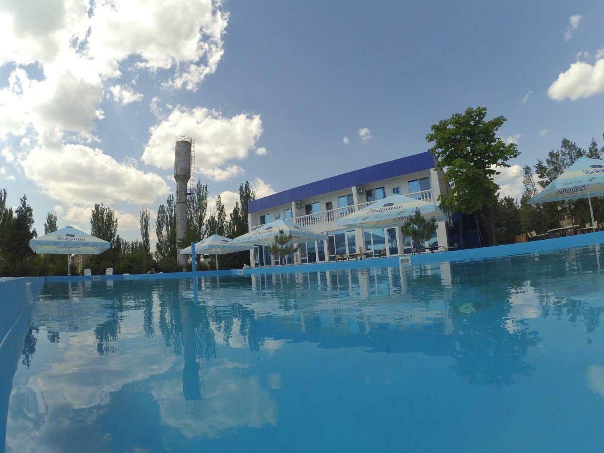 Marmaris Hotel Skadovs'k Exterior photo